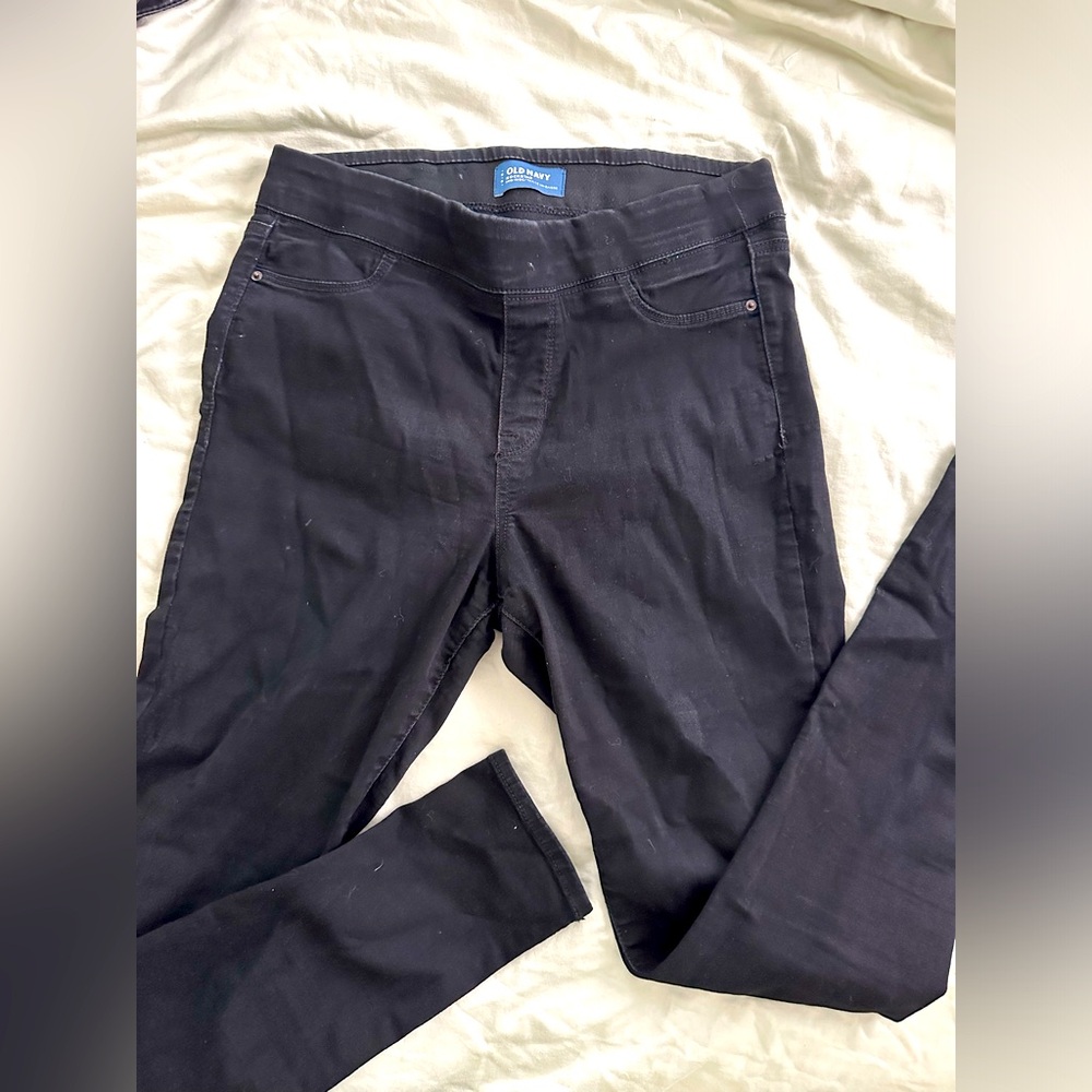 Size 12 Old Navy black skinny jeans